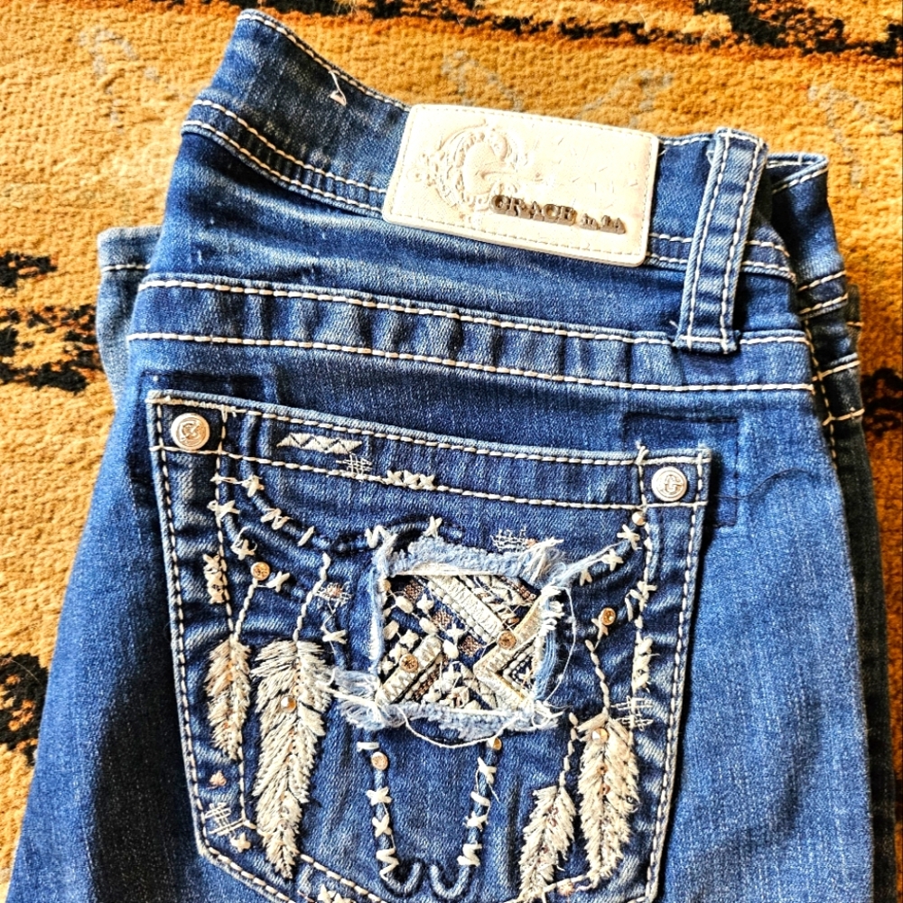Women's Grace Blue Embroidered Jeans 27x32
